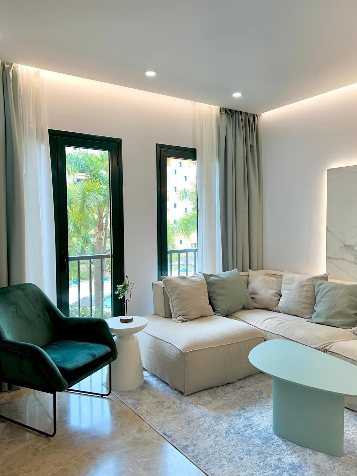 Luxury Blue Coast Seaside Retreat Marbella Apartment Exterior photo